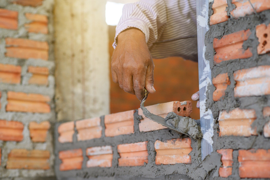 contractor building brick wall coweta ok